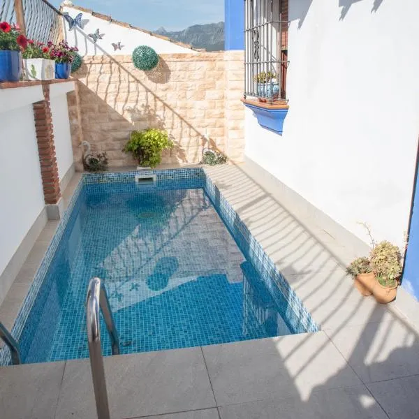 Casa Teones con piscina privada, hotel di Montecorto