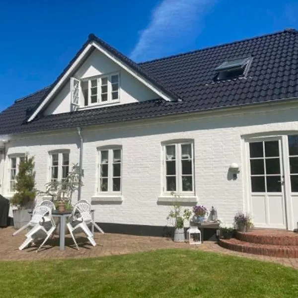 Private country side apartment, hotel v mestu Holstebro