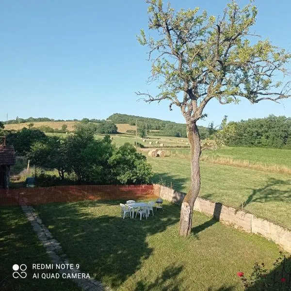 Maison au pied des coteaux, hotel v destinaci Ménétreux-le-Pitois