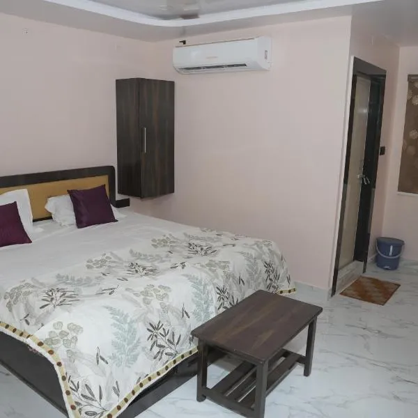 V Rooms، فندق في Pendurti