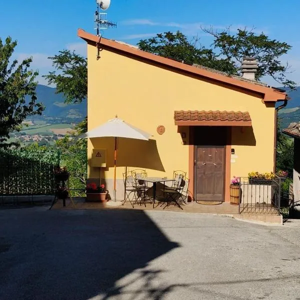 Casa Broglia โรงแรมในCastel Santa Maria