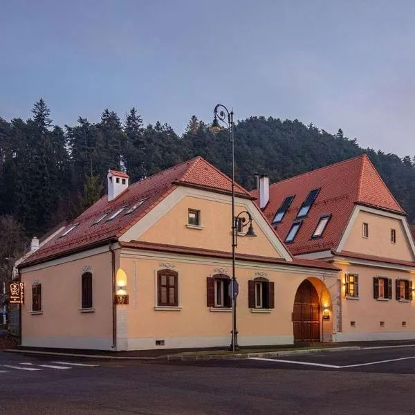 Das Fort Boutique – hotel w mieście Râșnov