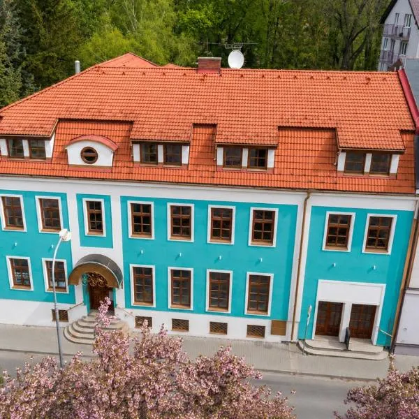Julianin dvor: Vrútky şehrinde bir otel