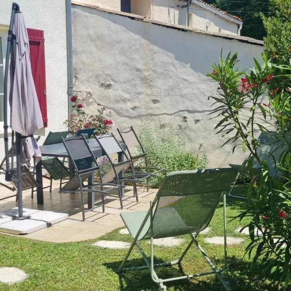 Maison de Campagne cosy, хотел в Понс