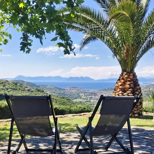 Casa Vacanza Villa Aurora, Hotel in Laureana Cilento