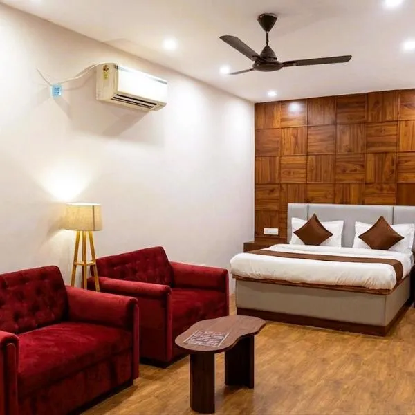 Hotel Velvet Dreams Inn & Banquet, hotel i Kharar