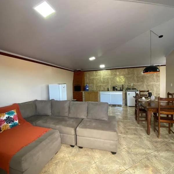Apartamento em Correntina, viešbutis mieste Correntina