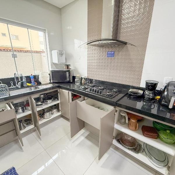M103- Apartamento 2/4 com Garagem A/C Varanda - Foto 4