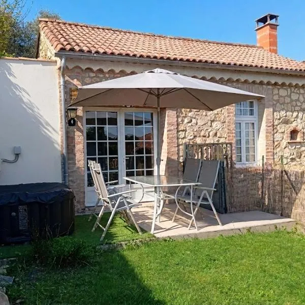 Maisonnette en pierre, hotel a Saint-Victor-de-Malcap