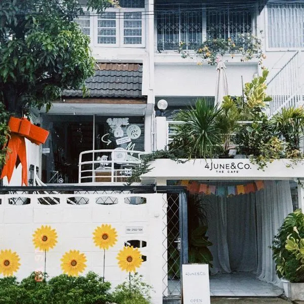4 JUNE&CO The cafe, hotel en Ban Bang Toei (1)