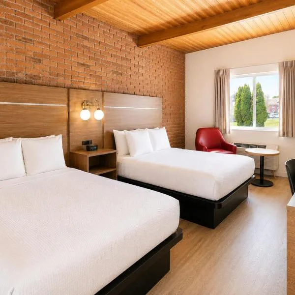 Ramada by Wyndham 1000 Islands Gananoque, hotel u gradu Gananokve