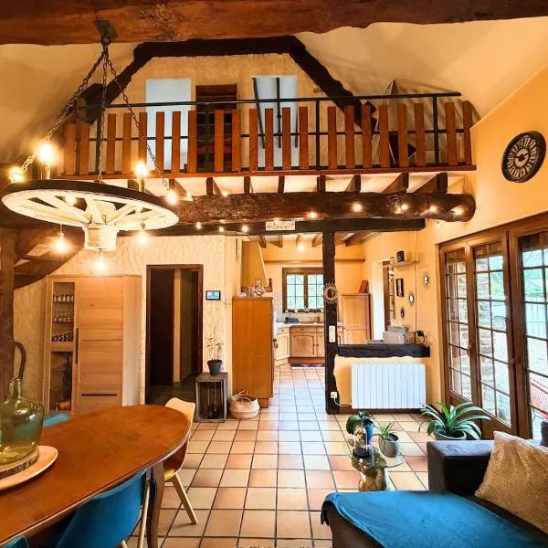 Maison paisible Normandie، فندق في Saint-Aubin-de-Terregatte