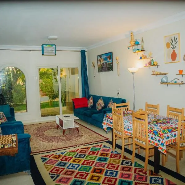 Tranquil Villa in Fayoum Private Pool Garden Lake Access โรงแรมในKaḩk al Baḩrīyah