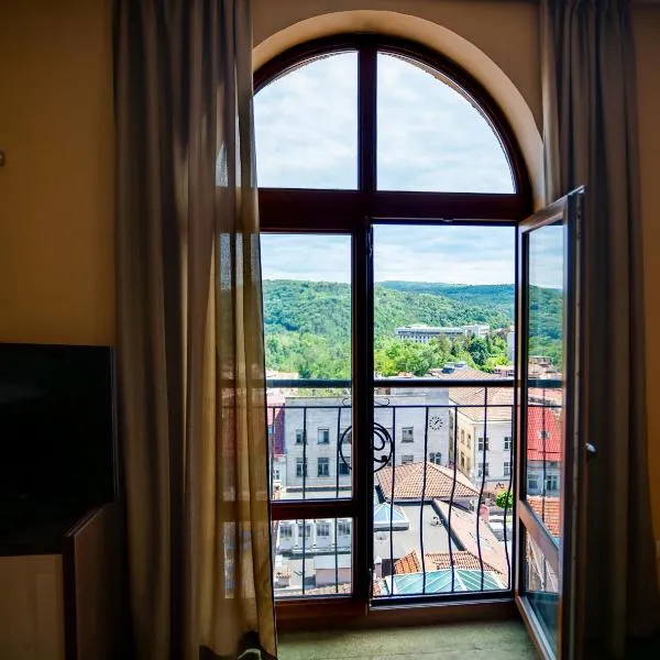 Hotel Premier - Veliko Tarnovo City Center, Panorama View, hotel in Veliko Tŭrnovo