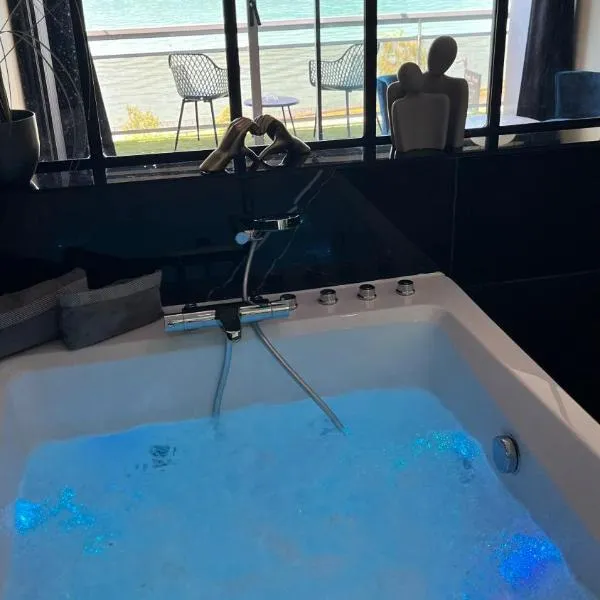 Cocon Chic Aix les bains, hotel i Tresserve