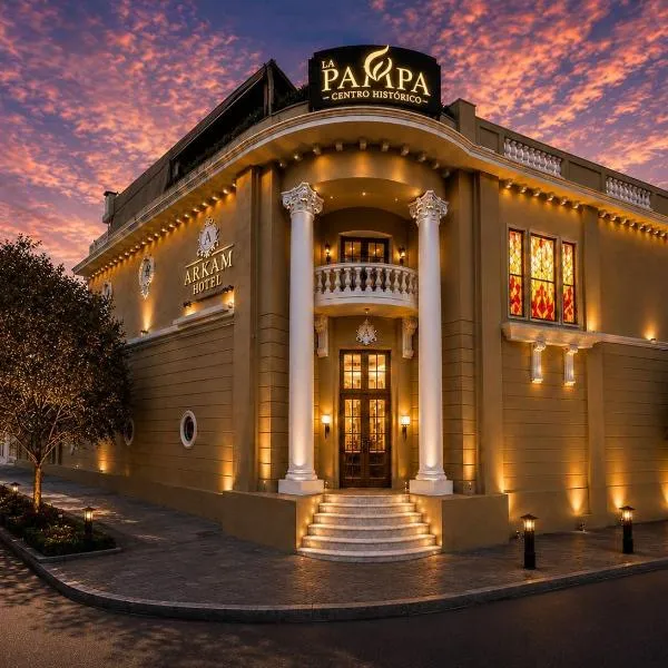 Hotel Arkam، فندق في سان سلفادور