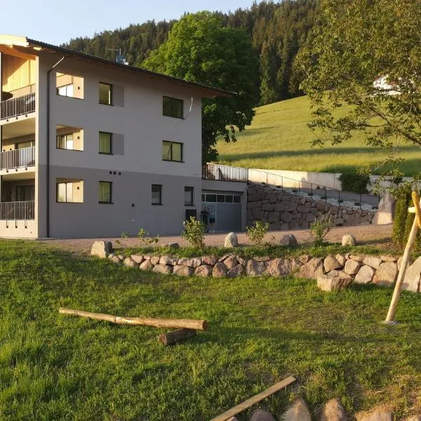 Hinterrainer Apartments - New 2026, hotel sa Avelengo