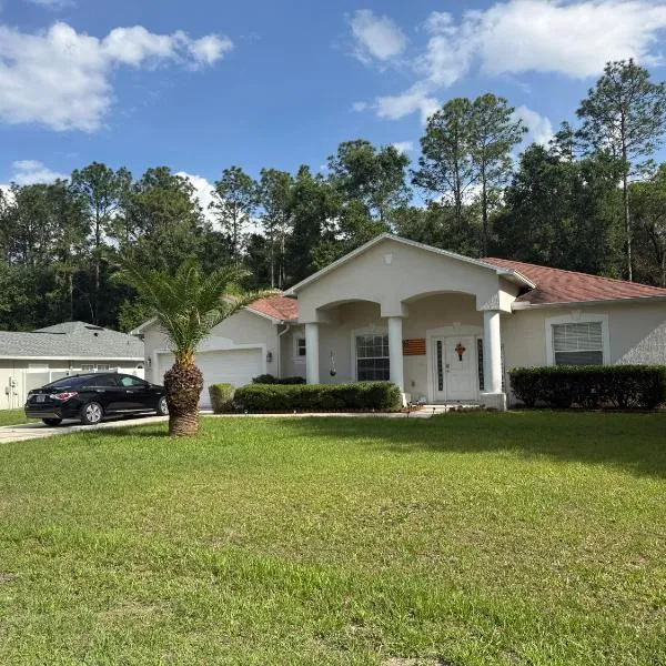 Beautiful, cozy home in a quiet neighborhood, hotel en Ocala