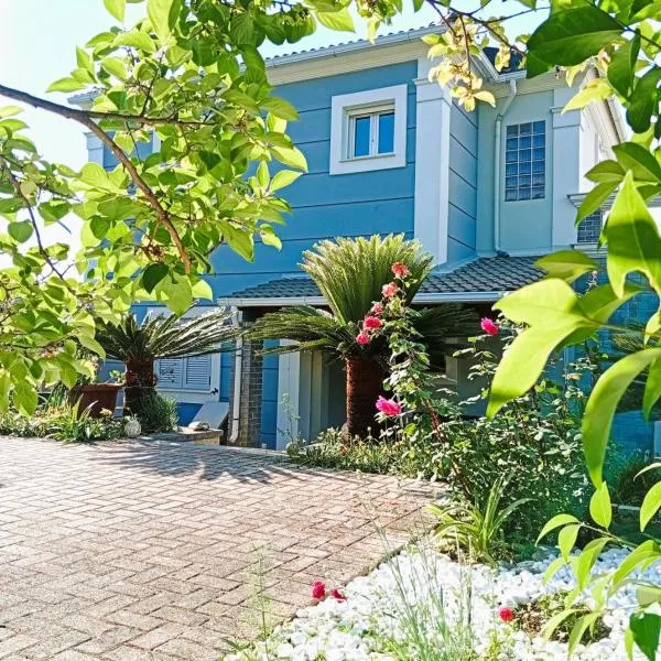Villa Nirvana - Sea View Maisonette in Roda, Offering Tranquility and Comfort on the Enchanting Northern Coast of Corfu, hotel en Litherés