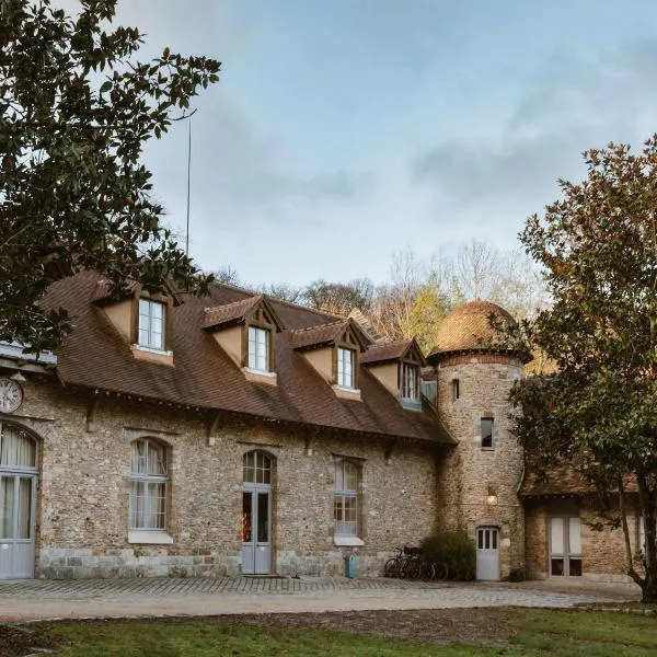 Abbaye Des Vaux-De-Cernay โรงแรมในCernay-la-Ville