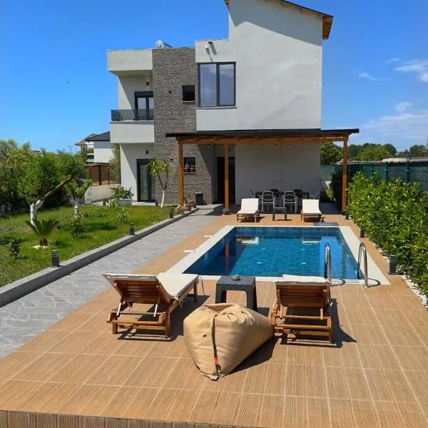 Julis Villa, khách sạn ở Draç