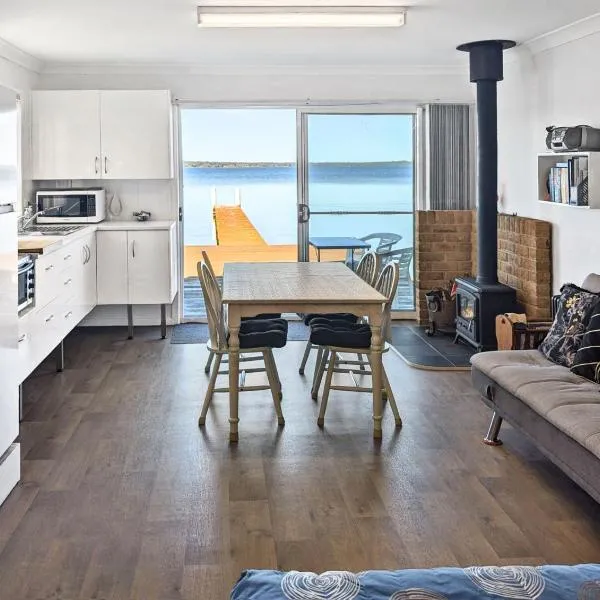 The Boathouse on Naval by Experience Jervis Bay, hotel em Erowal Bay