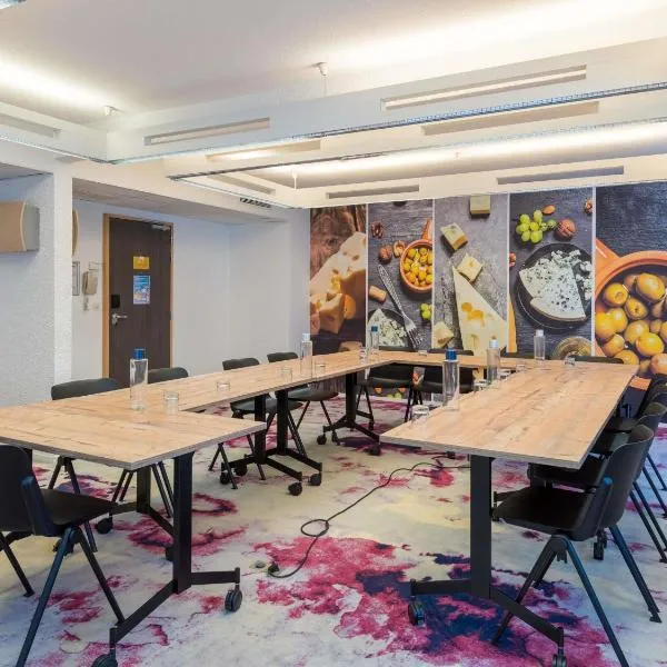 Viesnīca Novotel Saclay pilsētā Saklē