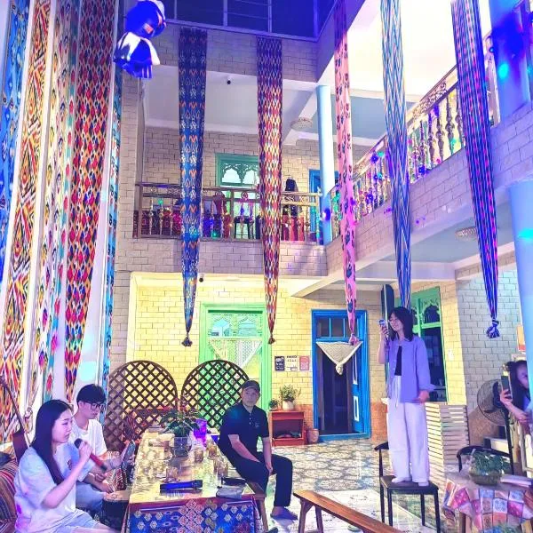 Ella International Hostel Kashgar-Near Old Town Carpool, Private Car Service-Local and cross-border travel arrangements-Bar, Café Group Meals, Party Activities-Luggage Storage โรงแรมในคัชการ์