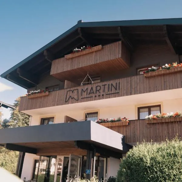 Hotel Martini Kaprun inkluding breakfast, free parking and Zell am See-Kaprun summer card, hotel din Kaprun