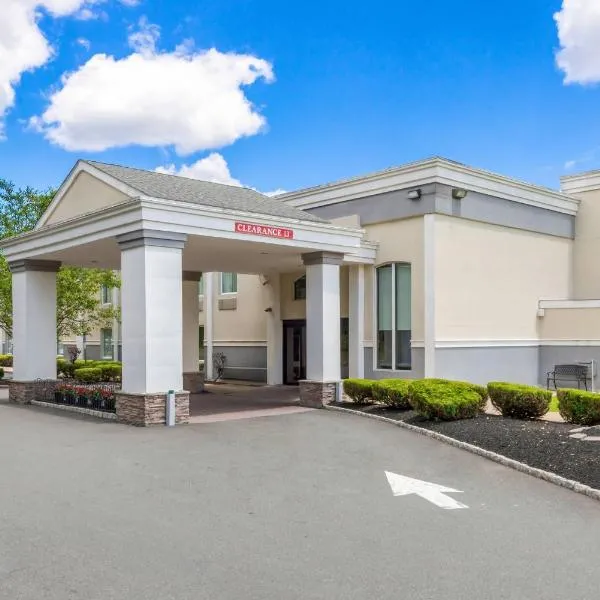 Quality Inn Edison-New Brunswick, hotel en Edison