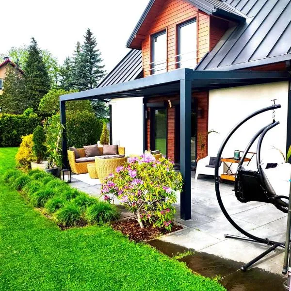 Całoroczny Domek Bielik Lubniewice,jakuzzi, jezioro,blisko SPA, hotel di Lubniewice