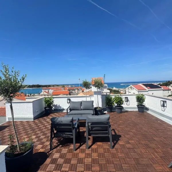 il Centro Apartments Novalja、ノヴァリャのホテル