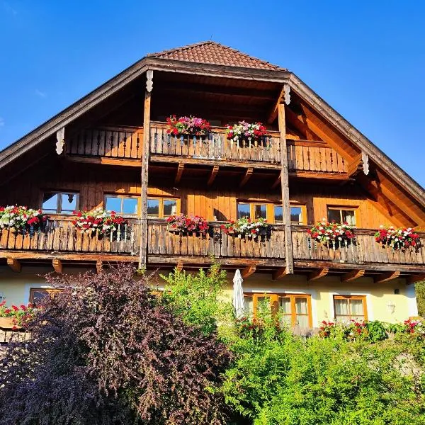 Appartements Höller, hotel en Sankt Lorenzen ob Murau