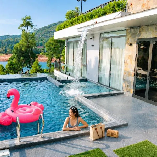Mohu Villa Đại Lải - Lake View Pool Villa gần Flamingo, hotel a Phúc Yên