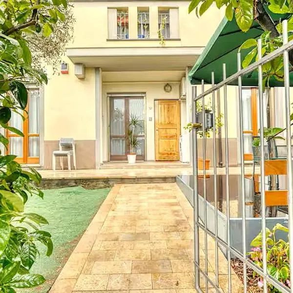 Private Parking & Garden -Luxury B&B-700mt Tower, hotel a Pisa