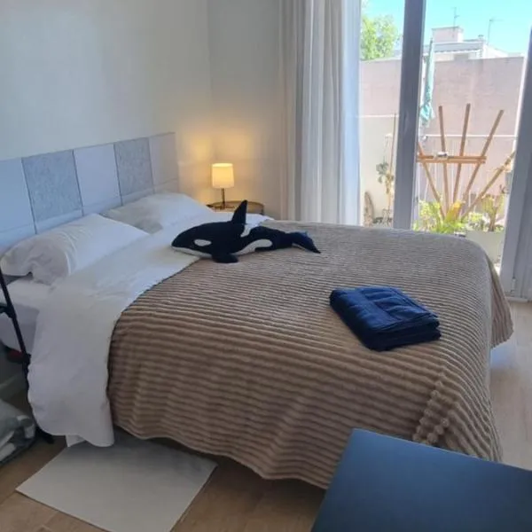 Chambres d'hôtes - Bed & Breakfast - chez Denis-Jo, hotel in Toulon