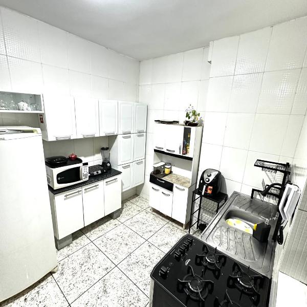Quarto Casal Ótima Localização e Conforto - Foto 4