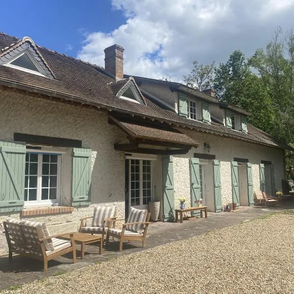 Maison Joviale, hotel in La Ferté-Saint-Aubin