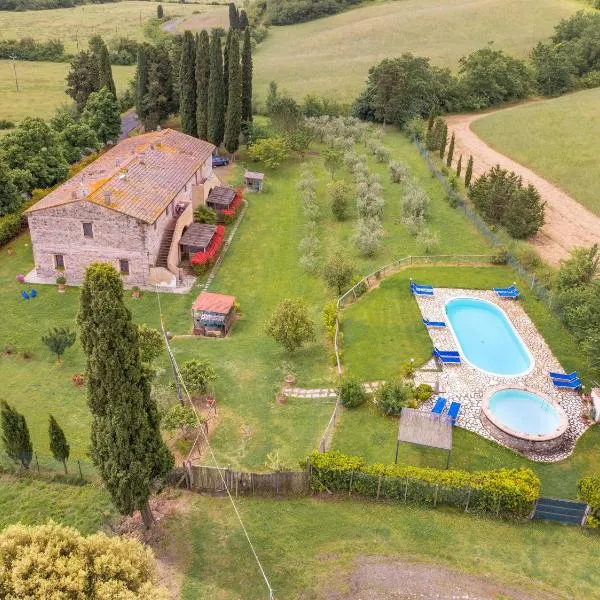 Agriturismo Chianni Colline Pisane, מלון בקיאני