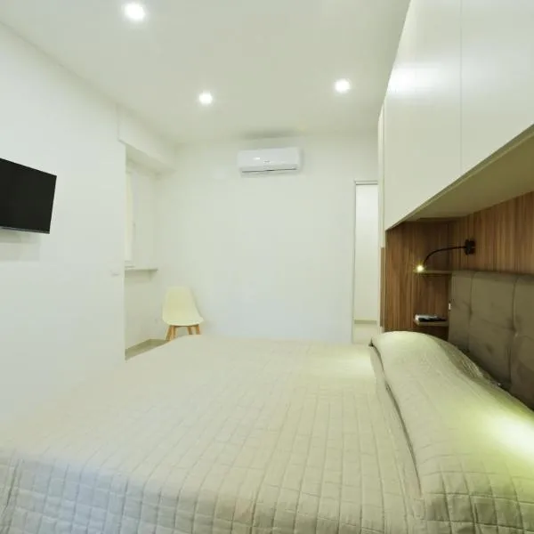 Casa Ambra Borgo Coscia e Parking, hotel sa Alassio