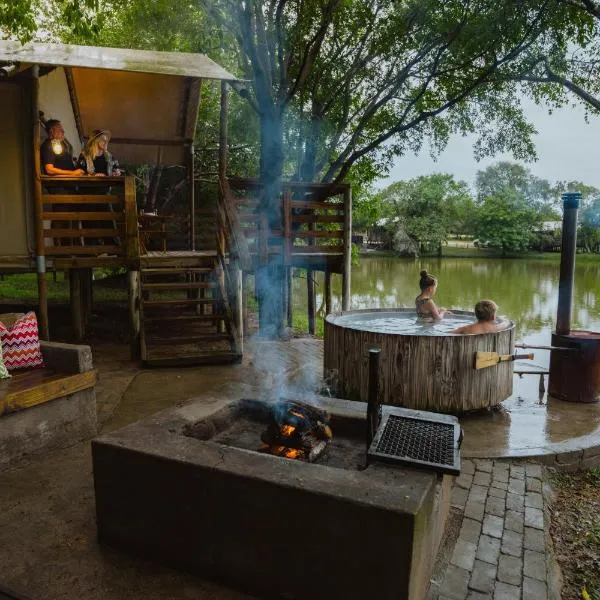 AfriCamps Hoedspruit, hotel i Hoedspruit