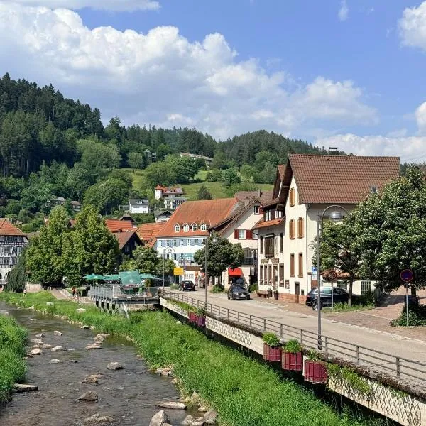 Zur alten Brücke, hotel en Schiltach