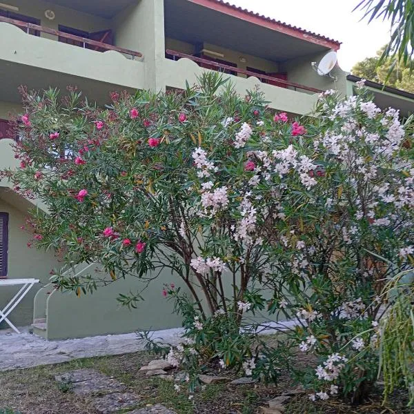 Eden Beach House, hotel in Forte Village