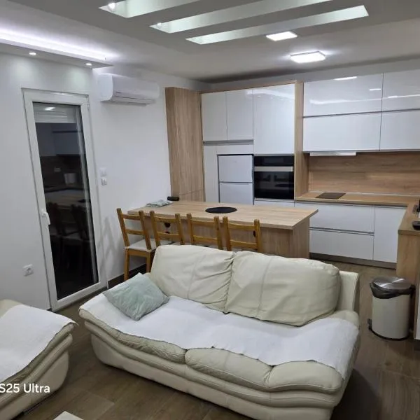 Serbian home - free parking, hotel v destinaci Krnjača