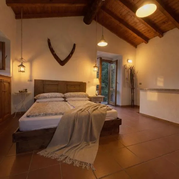 Casa Antonietta, готель у місті Домазо