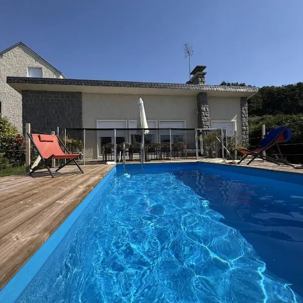 La Villa Saint-Martin, hotel in Jullouville-les-Pins