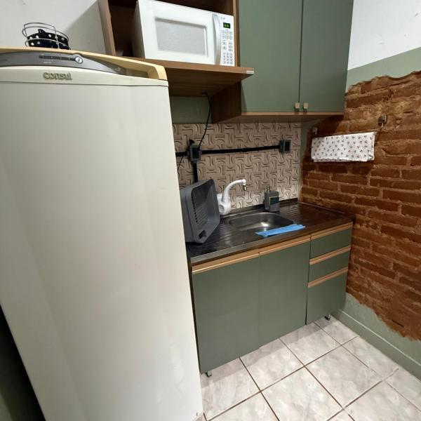 Apartamento central com pátio, 1 quadra do calçadão - Foto 4