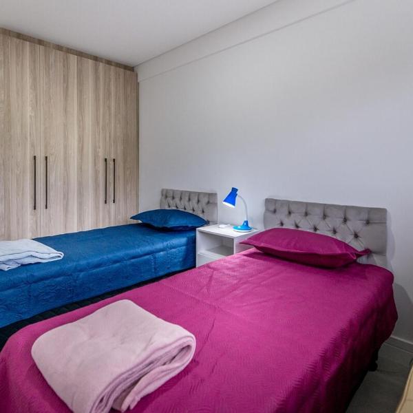 Junto à praia de Jurere, dois quartos com suite! - Foto 2