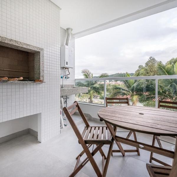 Junto à praia de Jurere, dois quartos com suite! - Foto 4