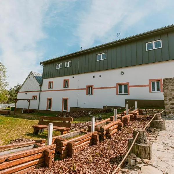U Bernarda, готель у місті Slavíkovice